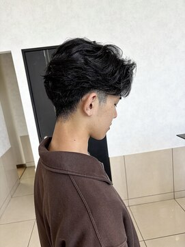 タブーアイ(TABOO.i) 【men's】フェザーパーマ×刈り上げ