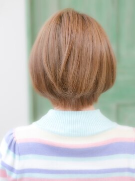 ヴィアラ 自由が丘(VIALA) 【VIALA 自由が丘】ショート×耳かけボブ