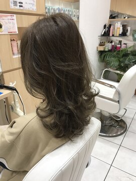 チャンネル 桶川西口(channel) カーキーベージュ