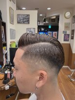 グルーマーズトウキョウ(GROOMER/S TOKYO)&nbsp;パートスタイル 【 バーバー 刈り上げ フェード 】