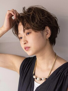 サーカス バイ ビュートリアム 青山(CIRCUS by BEAUTRIUM) ハンサムウェーブマッシュショート/大人ショート/30代/40代