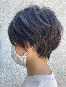 ヴァロ(Valo) 20代/30代/40代/50代/大人可愛いい/くびれショート