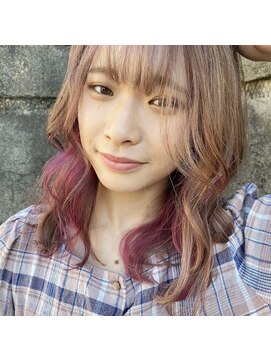 エルフ(elf) ミルクティベージュ×ピンクヘア