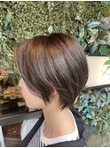 ショートボブ