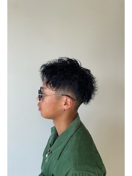 トラッド(TRAD) 黒髪ツーブロックパーマ