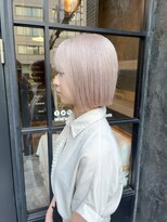 ココモ(KOKOMO)&nbsp;【三野隼澄】タッセルボブ×ホワイトカラー/ブリーチ2回～