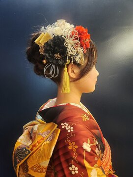 レヴェヘア rever hair ヘアアレンジ