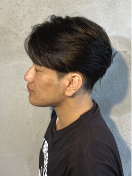 ニアウ 高崎店(Niau) メンズセンターパートニュアンスフェザーパーマ群馬高崎眉毛