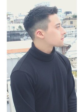 ジジバイワースホワイル(jiji by WORTH WHILE) 刈り上げセンターパートサーフカールフェザーパーママレットヘア