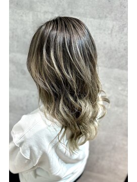 ソル 八王子(SOL) ハイトーンデザインカラー