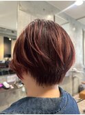 立体感レイヤー小顔ショートボブ×カシスブラウン艶カラー