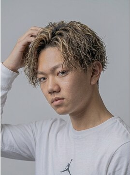 レボ 片町店(Revo) 金メッシュ×縦落ちツイストスパイラル