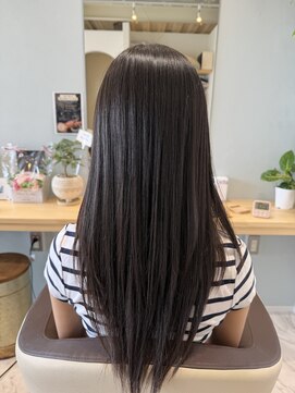ニコア(nicoa) 軽やか抜け感レイヤースタイル