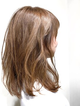 リアン(Lian) ツヤミディアムキレイなベージュ