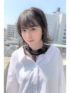 美容室ピュール(PUUR) 大人かわいい外ハネボブ/アッシュブラウン/斜めバング