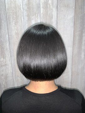 えほん美容室 スタイリッシュな前下がりボブスタイル♪