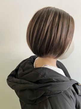 リア(Li'a by neolive) まとまるショートボブ