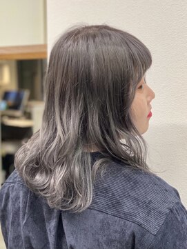 アイコニック 天神店(ICONIQ) バレイヤージュ/外国人風★アッシュ