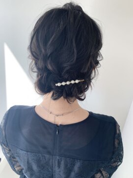 ミラバイグリーン(Mira by green) 【担当KANNA】大人ルーズシニヨンスタイル♪