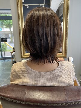 アヘッド(ahead) くびれが素敵なネオウルフ