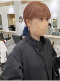 耳掛けショート/ピンクベージュ/ハイトーンショート