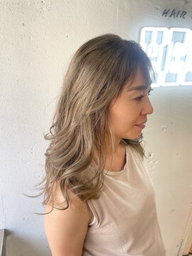 ヘアーワークス ヘルム 渋谷店(HAIR WORKS HELM) （HELM）ハイトーンカラー☆