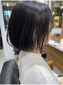 【顔周りが可愛いミニボブ】