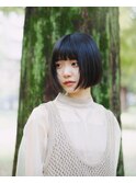 内巻きボブ　黒髪ボブ