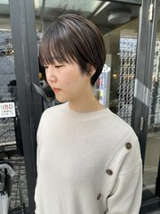 大人可愛い　20代30代40代女性　コンパクトショート　新田辺