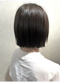 モノクロームグレー