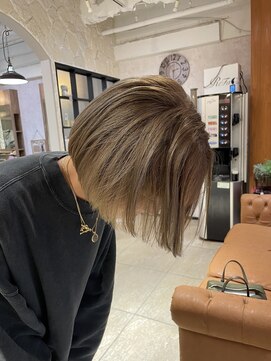 リベルテ(Liberte) ミルクティーベージュ