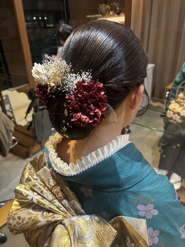 ビーハイブ ギフト(BeeHIVE GIFT) 成人式ヘアセット