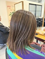 サニーズ(SUNNY'S by CONKS)&nbsp;ミディアムレイヤー/ハイライト/白髪ぼかし/メッシュ