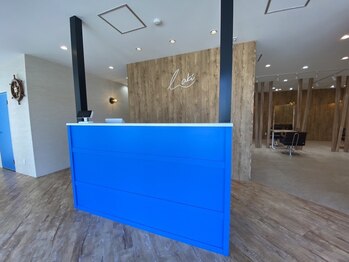 アグ ヘアー ラキ 土崎店(Agu hair laki)の写真/お子様連れのご来店もOK◎忙しいママ・パパも、ご家族で通いやすいサロン♪