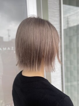 アメイジングヘアー 美沢店(AMAZING HAIR) 夏色ブリーチ◎透明感あふれるミルクティーベージュ