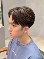 ソレイユ バイ アルフレッド(SOLEIL by alfRed)&nbsp;刈り上げセンターパート｜塩釜口メンズカット
