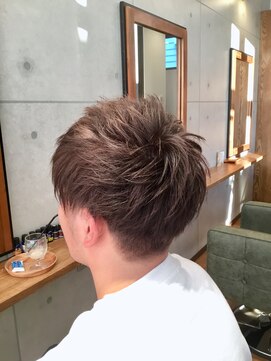 ベル(belle) ツーブロマッシュショート