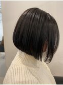 クールな前下がりボブ