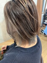 ヘアサロン シロップ(Hair Salon Syrup) [Syrup・山谷慎太郎] 「インナーカラー☆シルバーグレージュ」