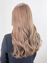 アイティー バイ アルバム 浦和店(IT by ALBUM)&nbsp;ミルクティーロング_アースカラーくびれヘアツートン_ba378561