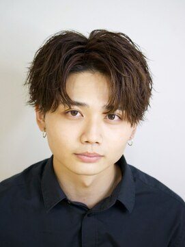 エデアンホンテン メンズサロン(EDEAN 本店 （旧：EDEAN 上通）) ユルカールセンターパート ツーブロック 熊本メンズヘア