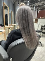 リーオオサカ(Lee Osaka) グレーシルバー×東芽生