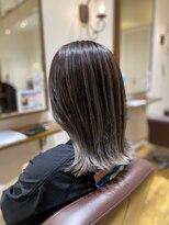 アーチ(ARCH) シルバー×バレイヤージュ