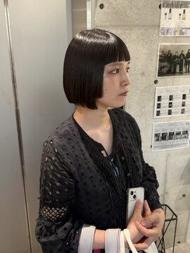 ウーフ(U-fu) オン眉/オン眉ボブ/オン眉ぱっつん/ぱっつんボブ/ミニボブ