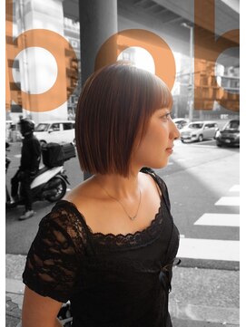 フランチェスカドットボブ(francesca.bob) ヘーゼルベージュ×切りっぱなしボブ【田野剛大】