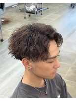 グリードヘアー(greed hair) ツイストスパイラルパーマ/刈り上げセンターパート