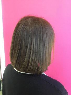 フローレス エイコ(EIKO) サラツヤボブ♪