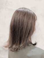 ヘアープロデュース ケー(HairProduceK)&nbsp;20代30代40代艶感ストレートアッシュグレージュ透明感ロング