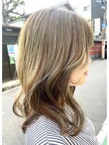 ライオン(Lion)&nbsp;グレイヘアオリーブハイライト