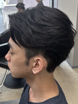 フイ 代々木(Hui) メンズ/アップバング/ツーブロックマッシュ/束間ショート/波巻き